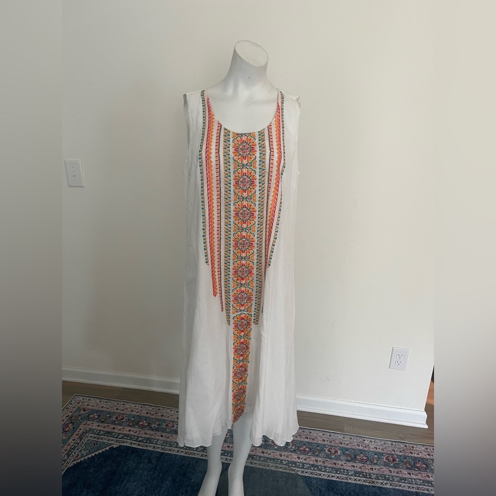 NWT chico’s Embroidered White high low dress size 1